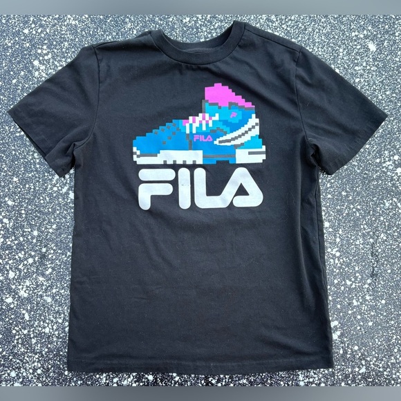 FILA Sneakerhead Pixelated Sneaker Graphic T-Shirt Yourh Medium - Picture 1 of 2